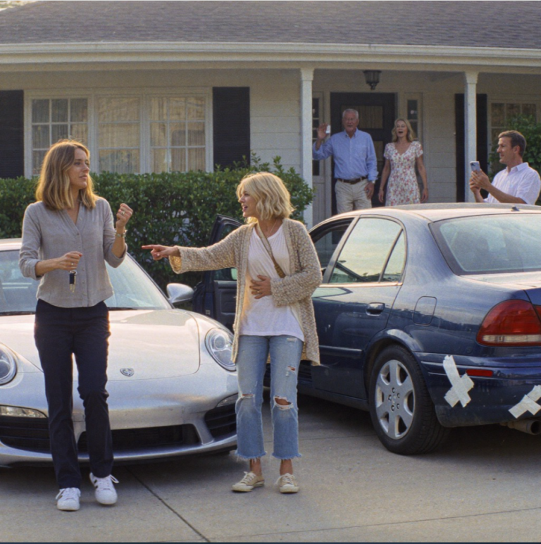 Ma sœur gâtée voulait ma nouvelle voiture de sport, puis ses mensonges ont été découverts.