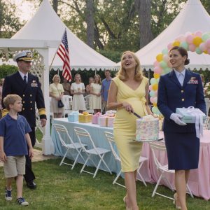 À la baby shower de ma sœur, elle s’est moquée de mon célibat. Puis un général est entré… December 12, 2025 by articles articles