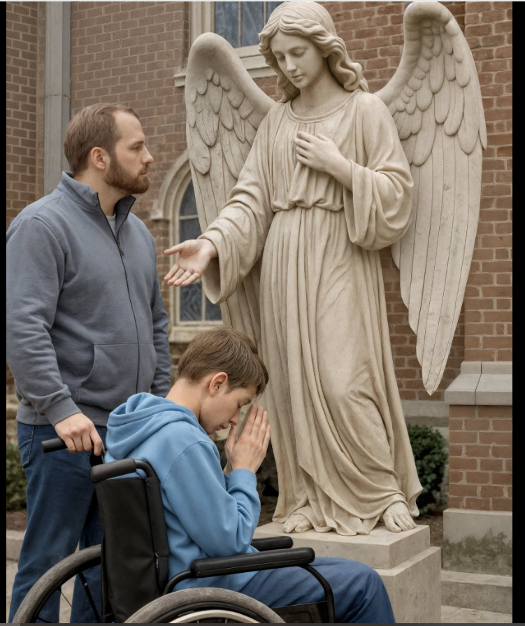 « Mon fils de sept ans s’est arrêté devant un ange de pierre et a murmuré une prière que je pensais n’être qu’une fantaisie d’enfant — mais des mois plus tard, ce qui s’est produit dans notre salon m’a fait pleurer et m’a redonné foi aux miracles. »