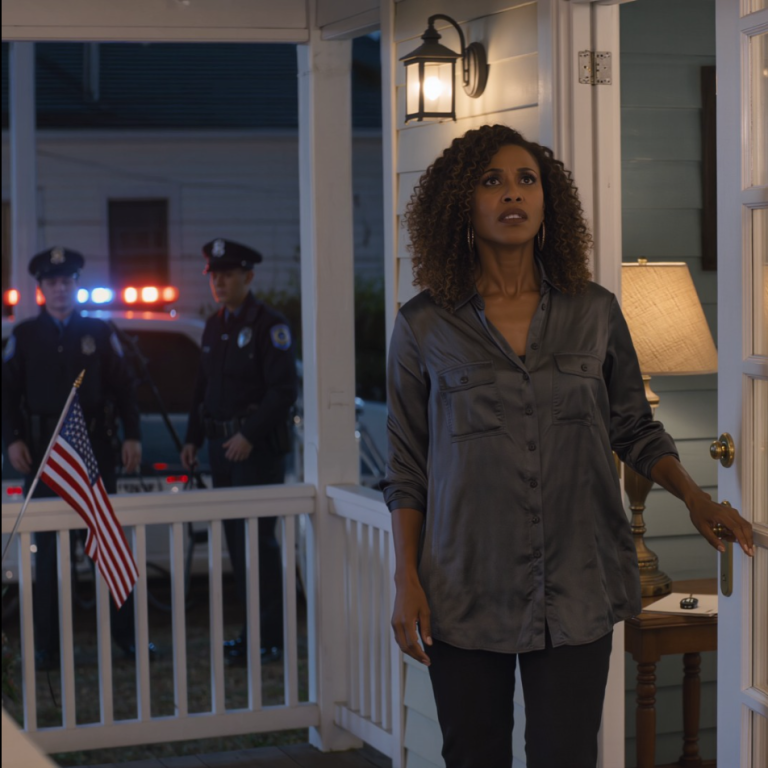 Ma sœur a « emprunté » la voiture neuve de ma fille de 15 ans, en a perdu le contrôle et a percuté un arbre. Elle a appelé la police et a mentionné ma fille dans sa plainte. Mes parents sont intervenus, mais leur version des faits ne correspondait pas à ce qui s’était passé, afin de protéger leur enfant chéri. Je suis restée silencieuse et j’ai décidé de régler le problème comme il se doit. Trois jours plus tard, un silence de mort s’est abattu sur la pièce quand…