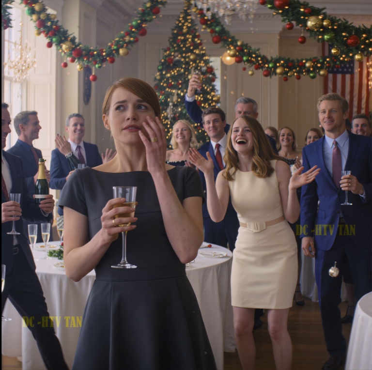 Ma sœur s'est moquée de moi devant tout le monde — puis son fiancé a pâli et a dit : « C'est toi le juge ? »…